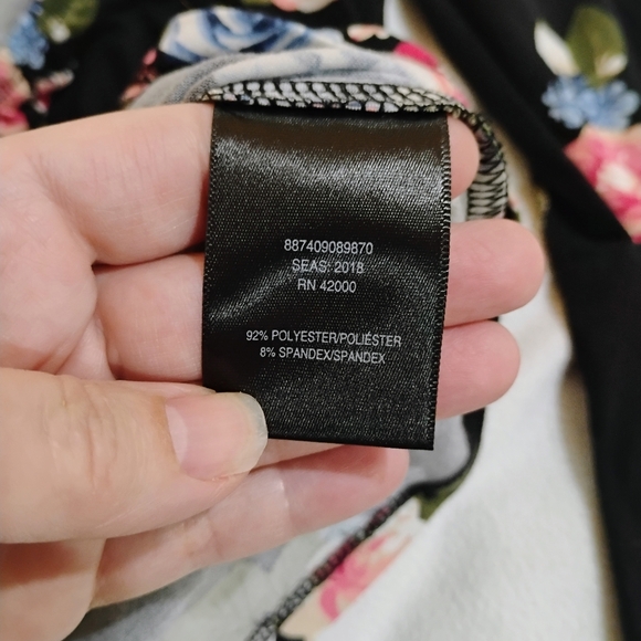 Joe Boxer Black Floral Long Sleeve Top with Pink & Blue Roses - Picture 4 of 8